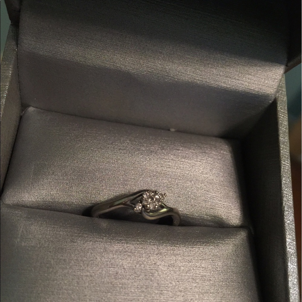 Zales Promise Ring-white gold