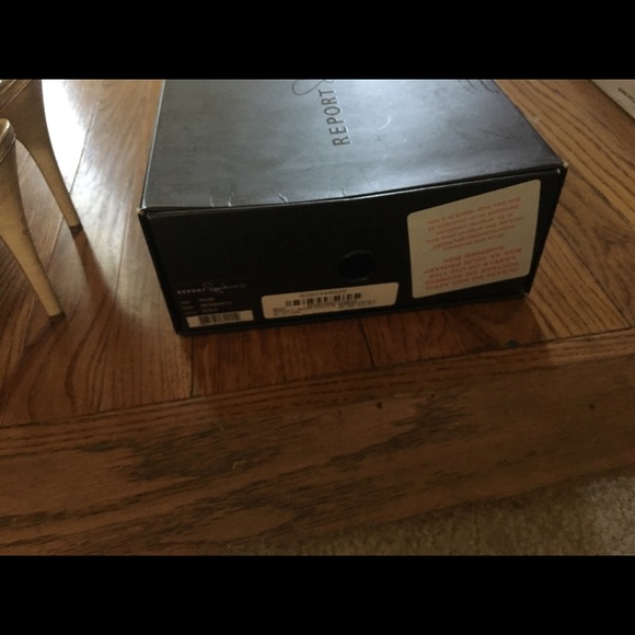 Report Signature Newbury 2 - Picture 3 of 6