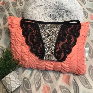 NWT VS SCRUNCH BIKIBI PANTY
