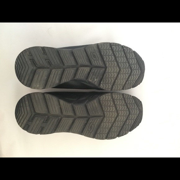 Black Skechers Sneakers - Picture 4 of 5