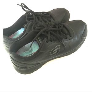 Black Skechers Sneakers