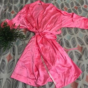 NWT never worn VS SATIN ROBE/kimono