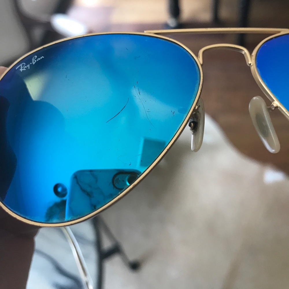 Reflective blue aviator ray bans - Picture 7 of 8