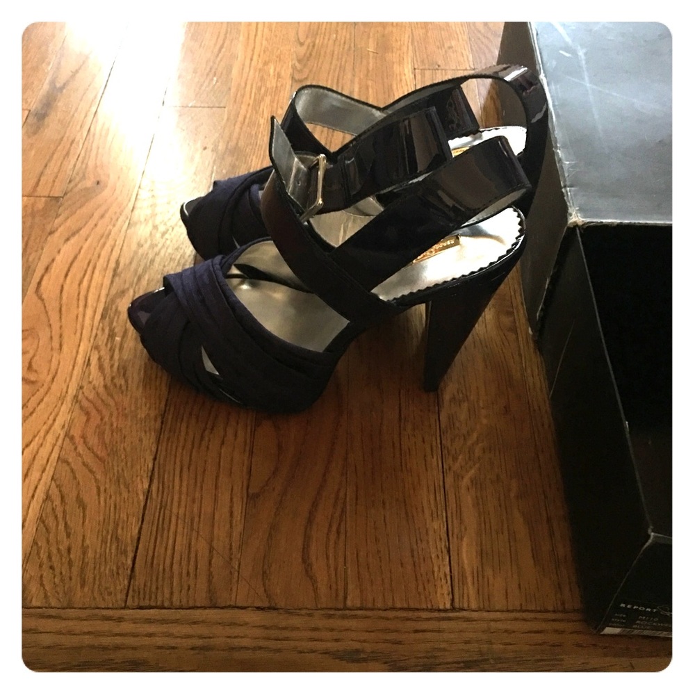 Report Signature Rockwell in Blue