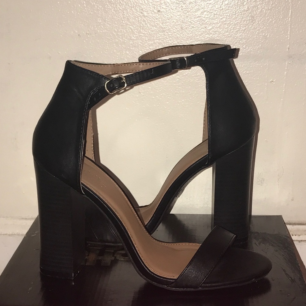 Black chunky heeled strapped sandal heels