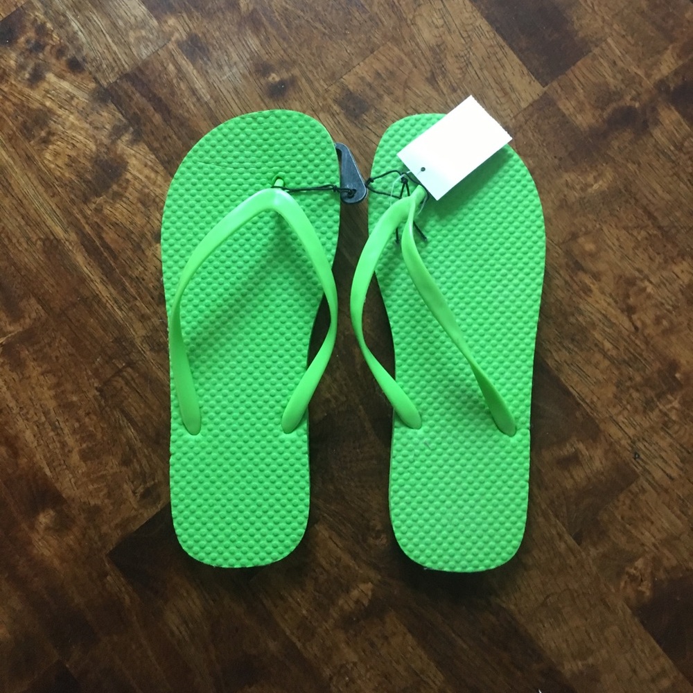 NWT Flip Flops