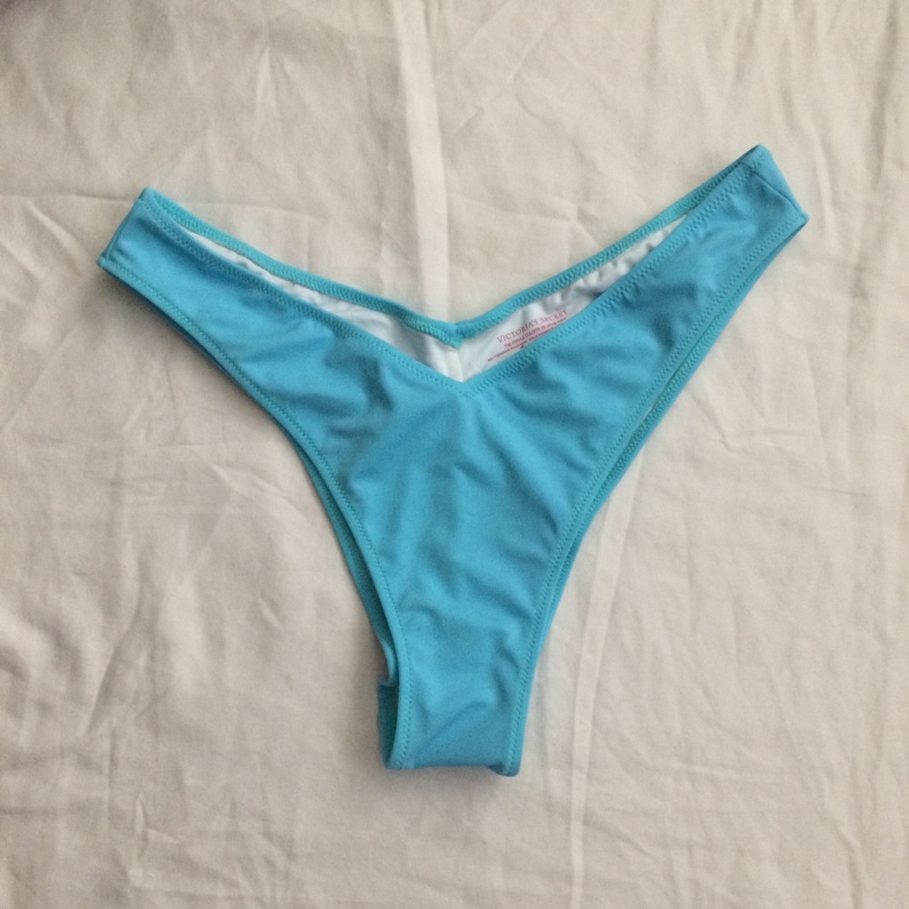 V-Cut Cheeky Bikini Bottom ✨