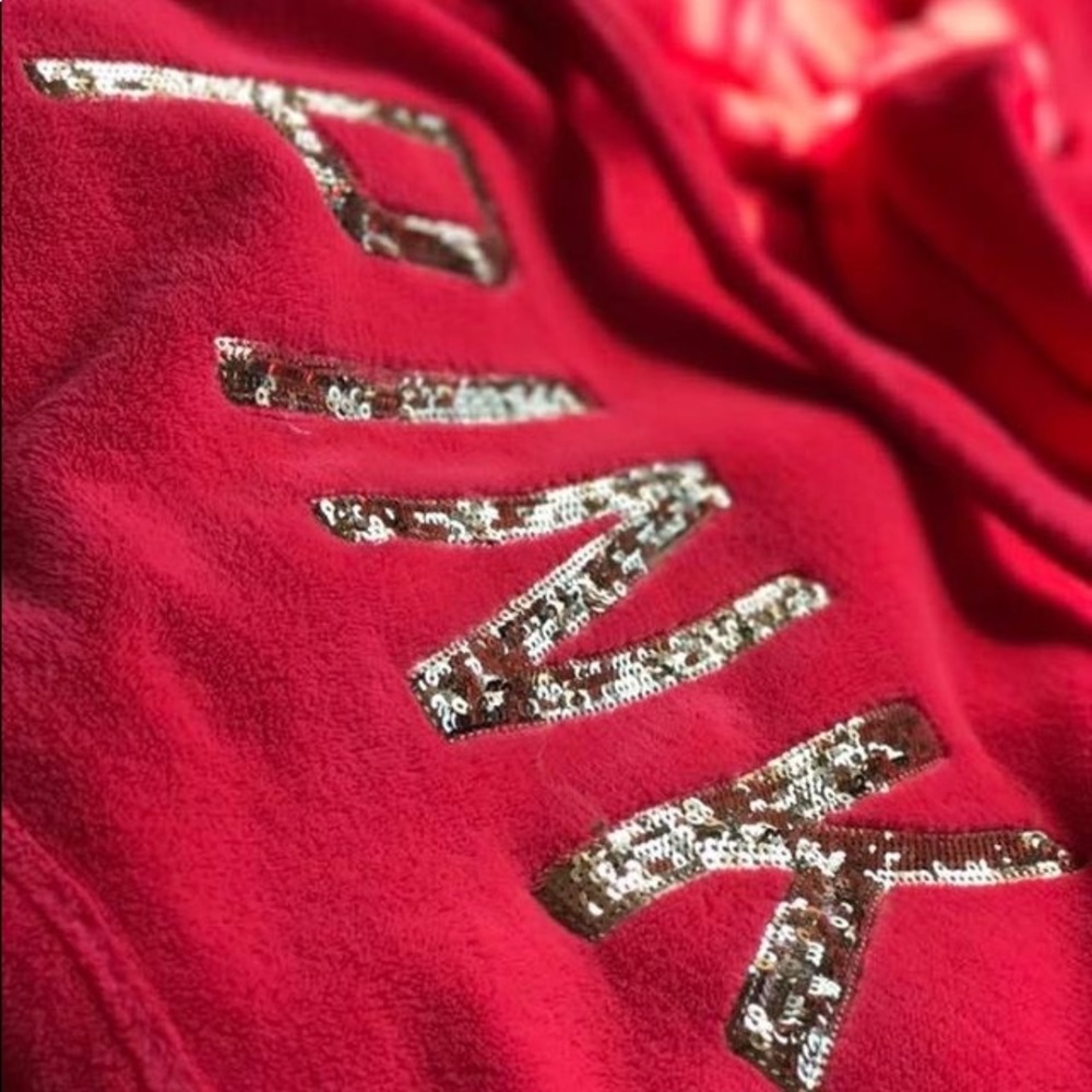 VS PINK ROBE