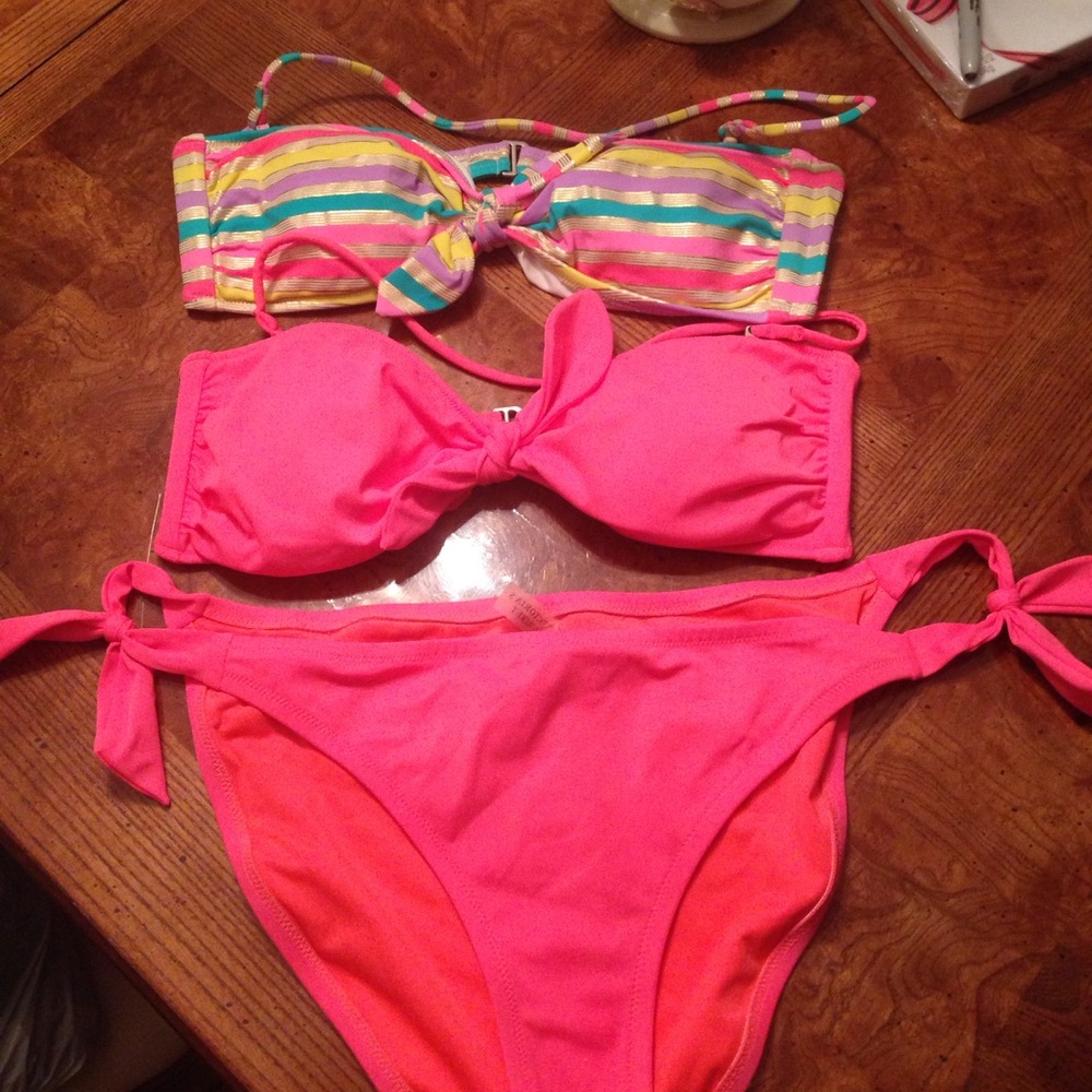 VS bikini 2 tops one bottom like new