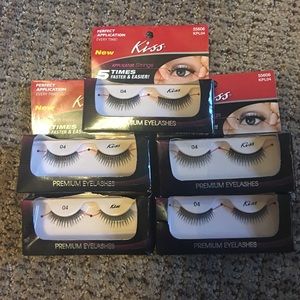 *NEW* Kiss False Eyelashes