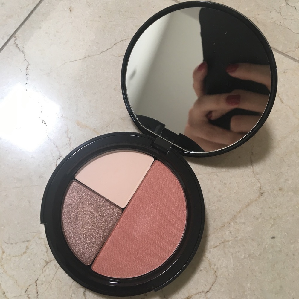 Too Faced All I Want For Christmas Compact Trio
