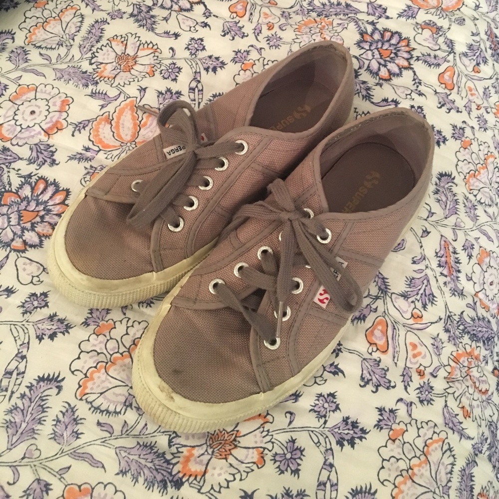 Grey Supergas