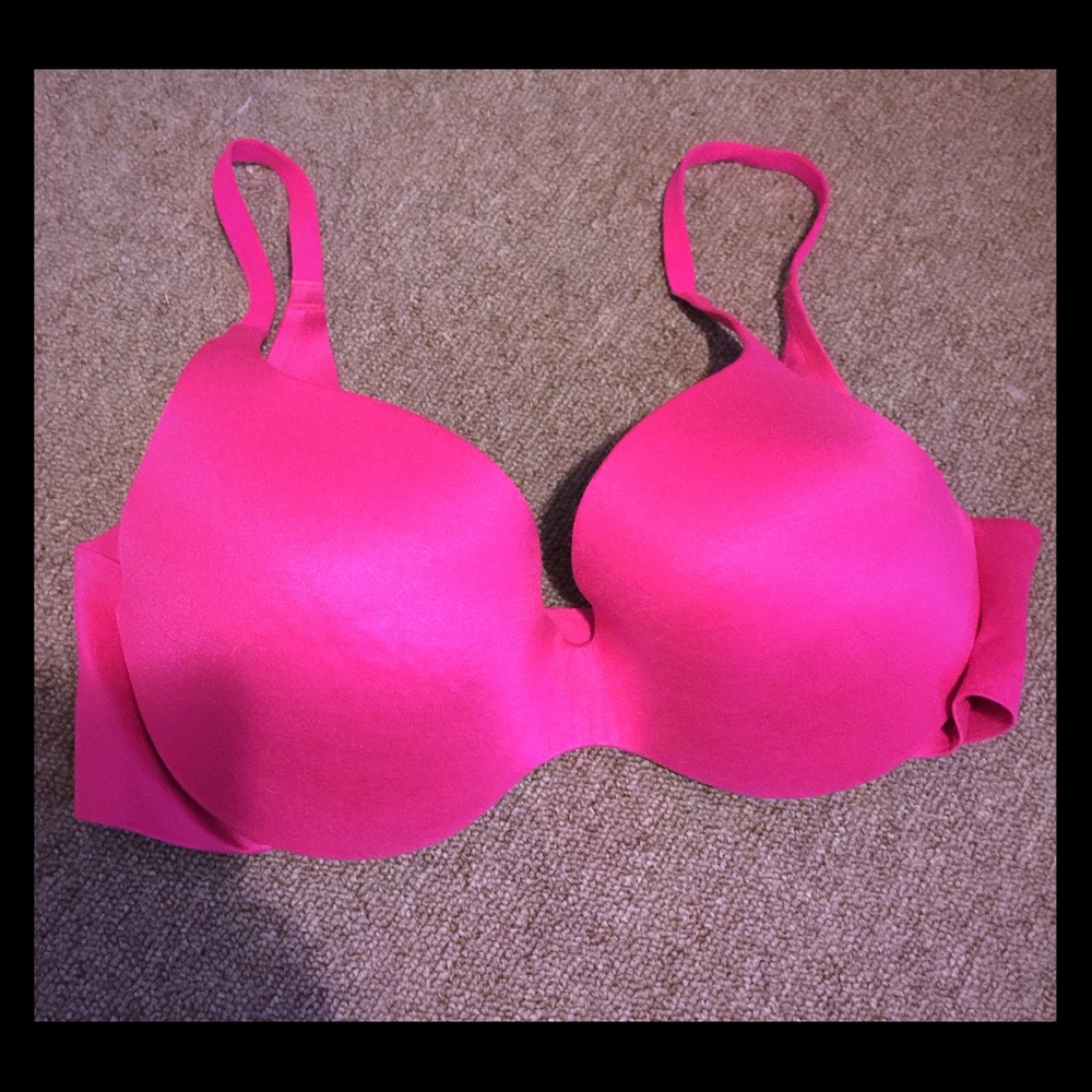 Victoria's Secret Incredible bra 36D