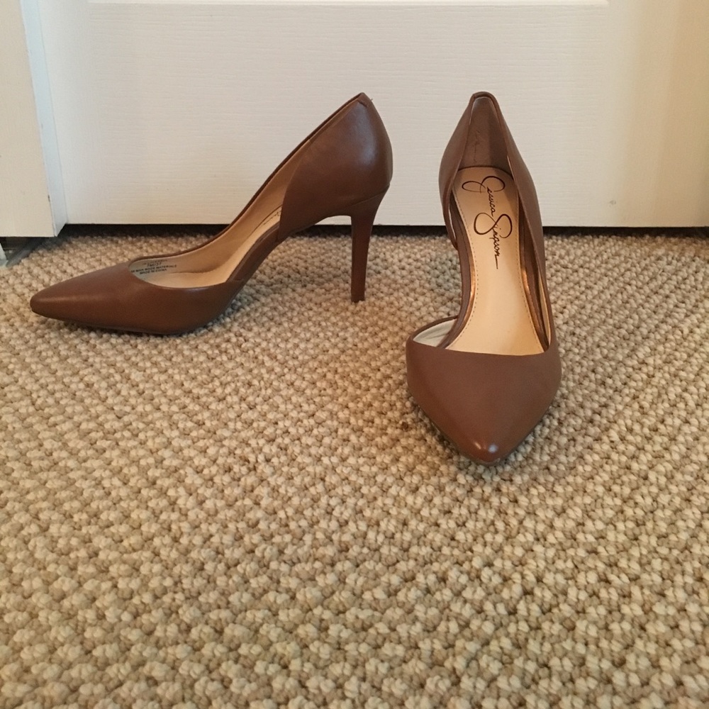 Jessica Simpson s7 brown heels
