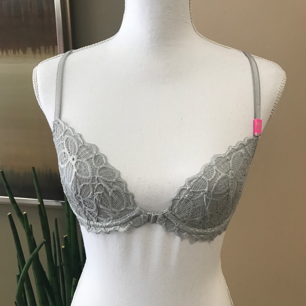 Victoria's Secret PINK Grey Bra 32B NEW Beautiful