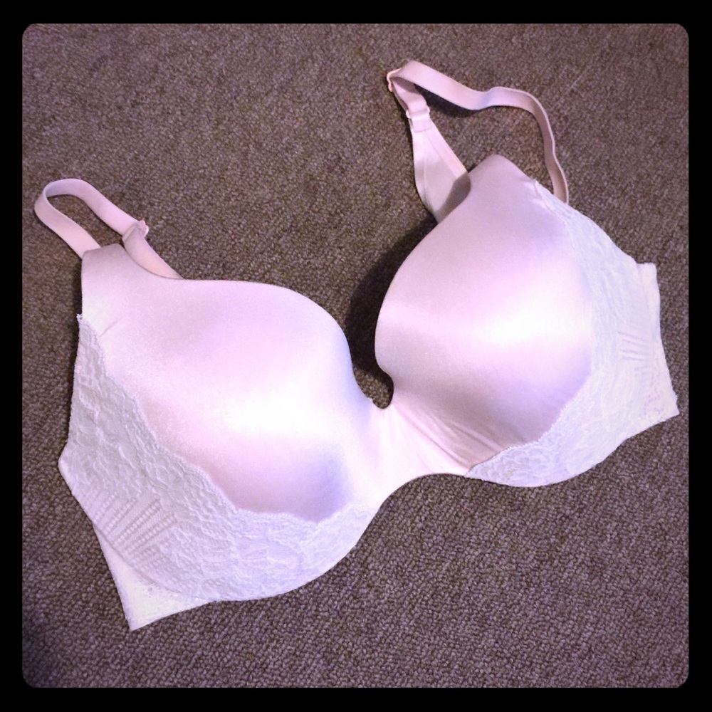 Victoria's Secret Incredible lined Demi 36D