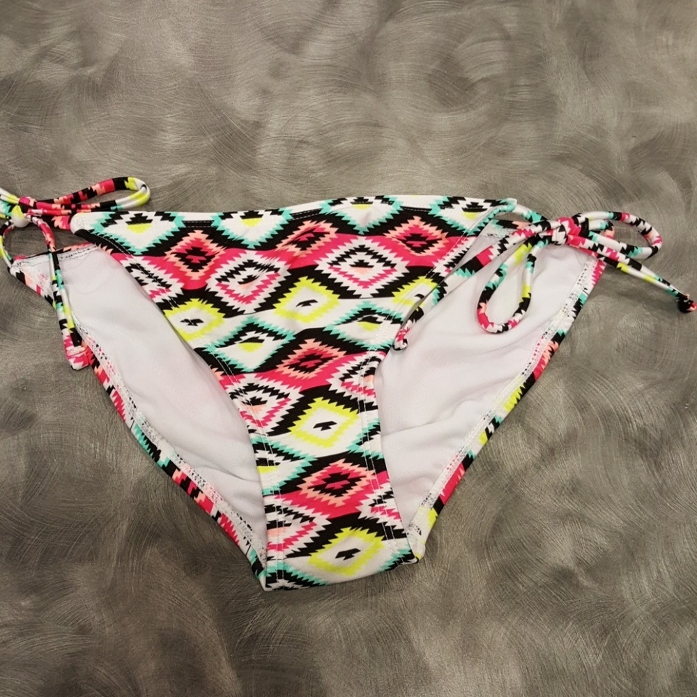 Bikini bottoms