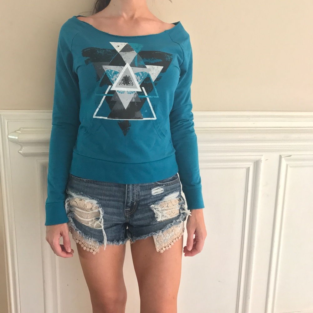 PRICE DROP 🎉 O'Neill Size Small Shirt Size Small!