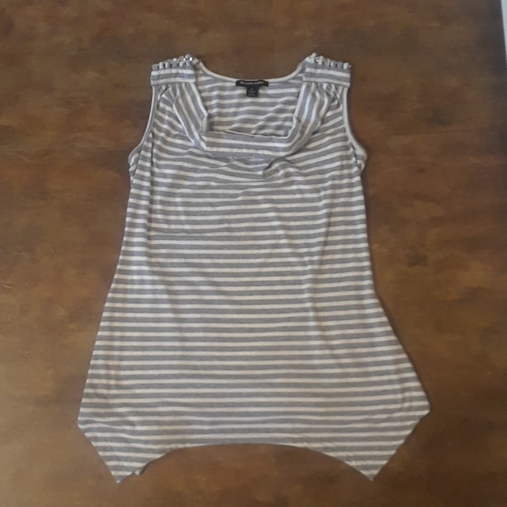 Gray & White Chain Shoulder Bias Cut Tank