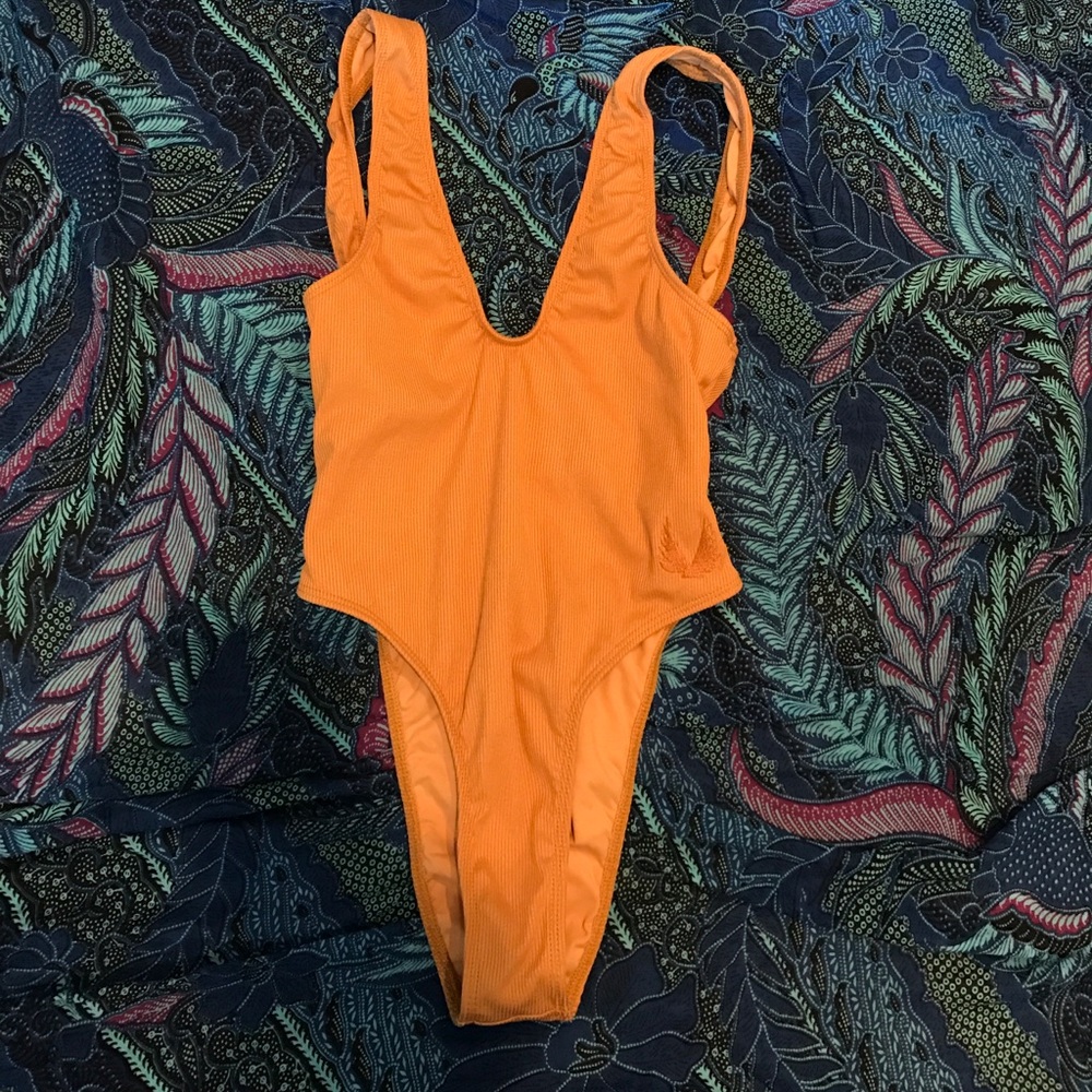 SOLD Minimal Animale Tyler Onepiece