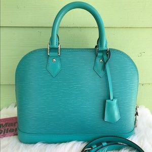 Authentic Louis Vuitton alma pm epi