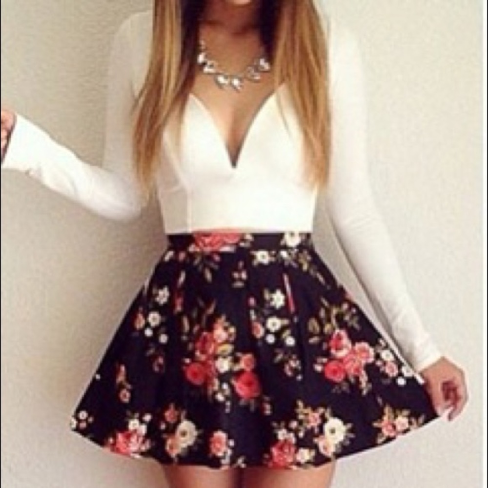 Long sleeves floral dress