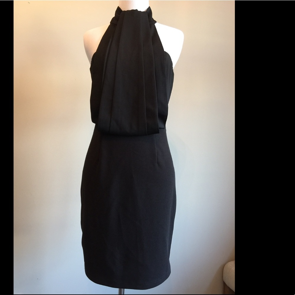 ⭐️SOLD ⭐️Black halter dress