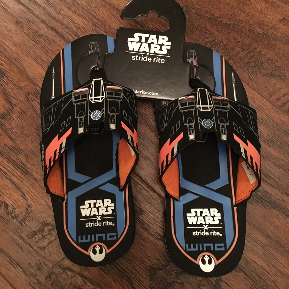 NWT.  Stride rite Star Wars flip flops