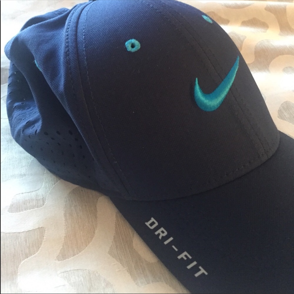 Nike dry fit baseball hat