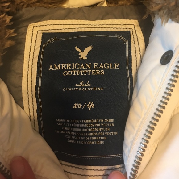 AE puffer vest - Picture 2 of 5