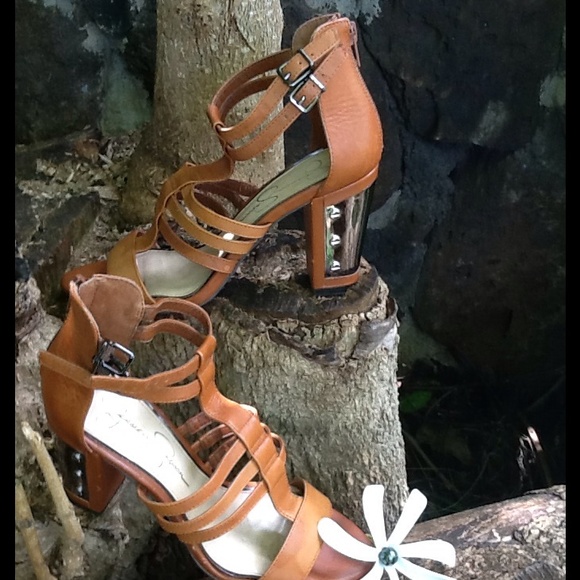 Jessica Simpson Shoes - 🌼JESSICA SIMPSON JENNISIN BROWN T-STRAP HEELS🌼