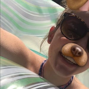 Meet your Posher, Allison