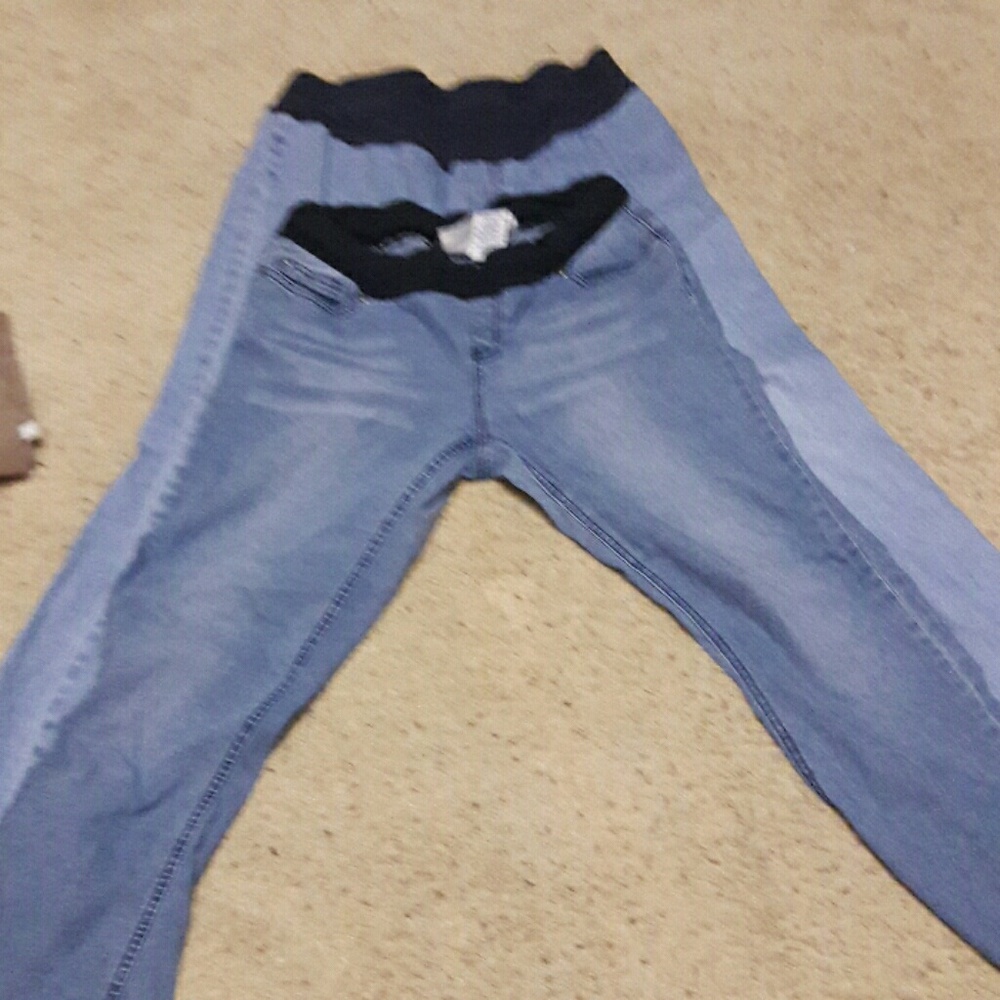 2 pairs maternity jeans