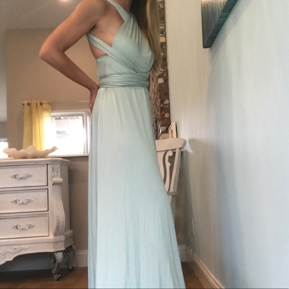 Venus Maxi Dress☃️ Sale🎉 1 Left - Picture 5 of 7