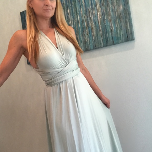 Venus Maxi Dress☃️ Sale🎉 1 Left - Picture 4 of 7