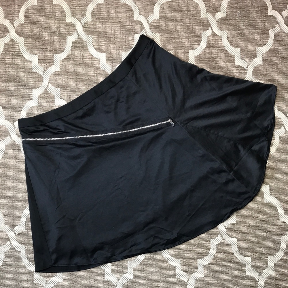 NWOT Lane Bryant Asymmetrical Mini Skirt