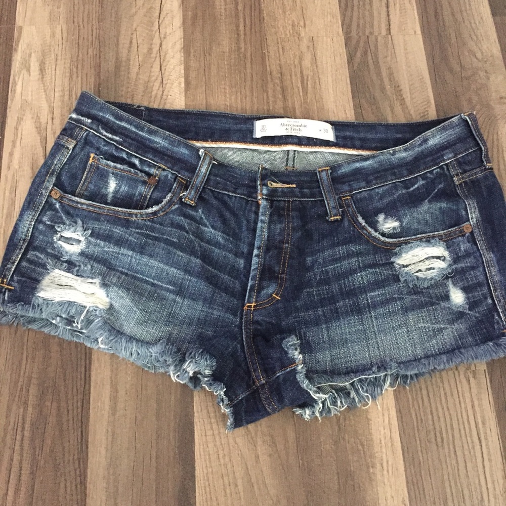 Abercrombie and Fitch shorts size 30