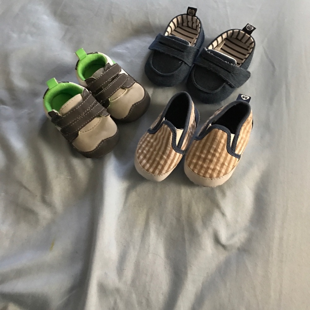 3 pairs of baby boy shoes