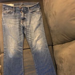 Abercrombie Jeans- Baxter Low Rise Slim Boot.