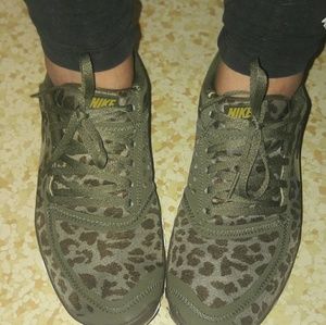 Womens Nike athletic shoes