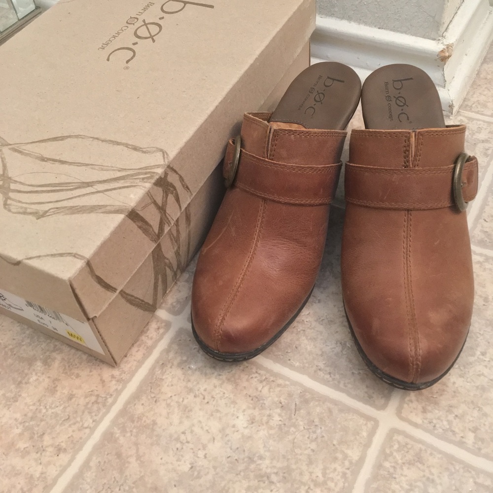 BOC tan mules