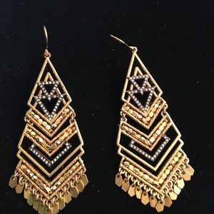 Brand new. Shiny gold earrings from Stella and Dot