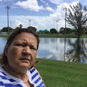 Meet your Posher, Rejane