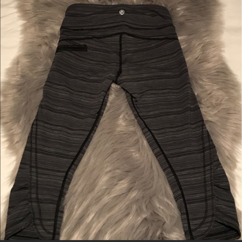 Lululemon size 2 capri leggings
