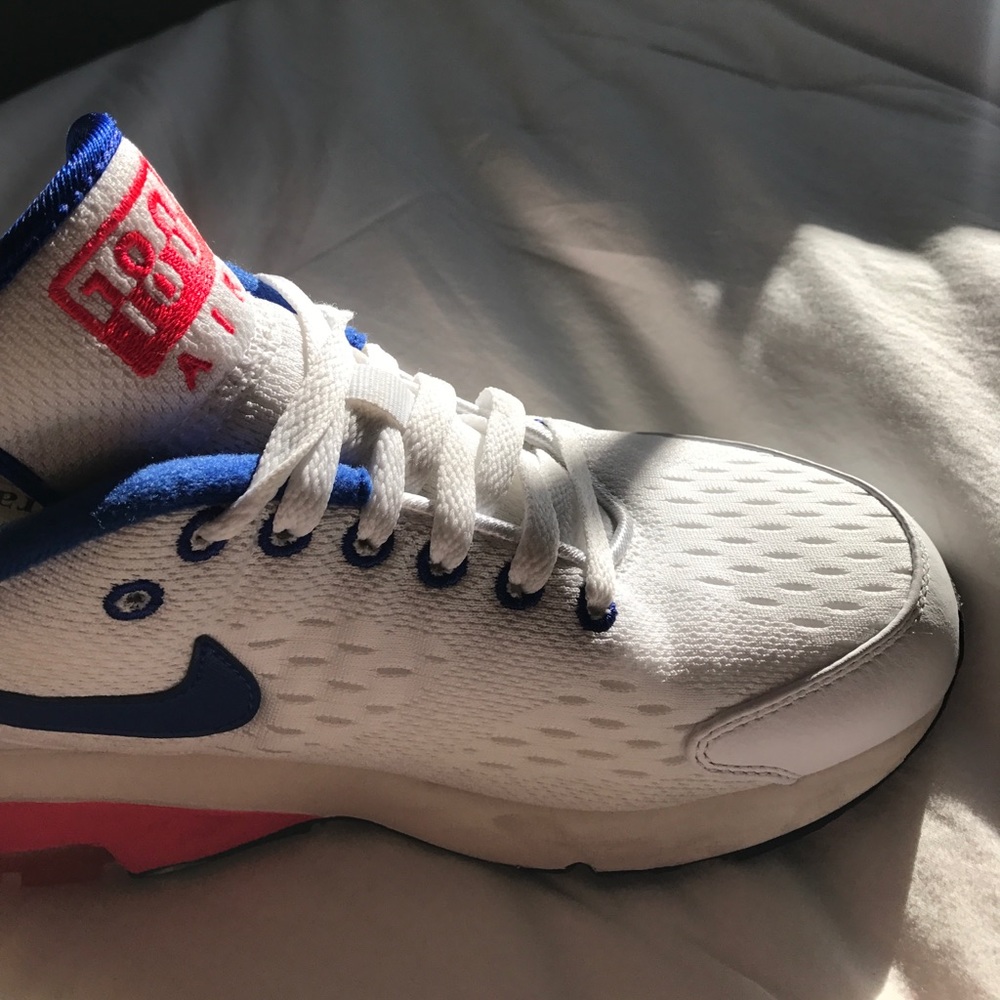 Nike 180 AirMax Sneakers