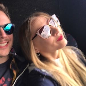 Meet your Posher, Lisa