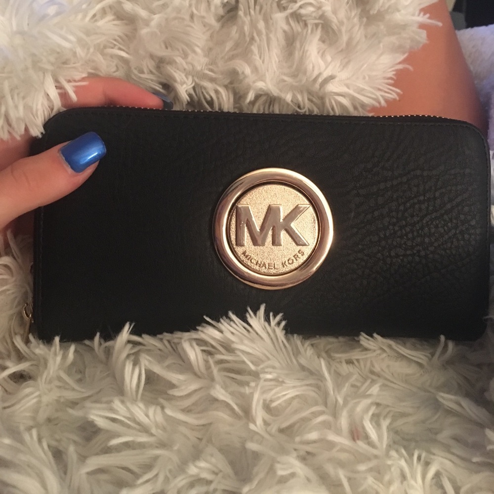 Slightly used michael kors Wallet