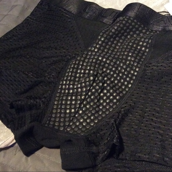 πMENS BLACK SILKY BREATHABLE BOXER BRIEFS GUY BOY - Picture 3 of 7