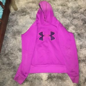 Women's Large under armour sweatshirt