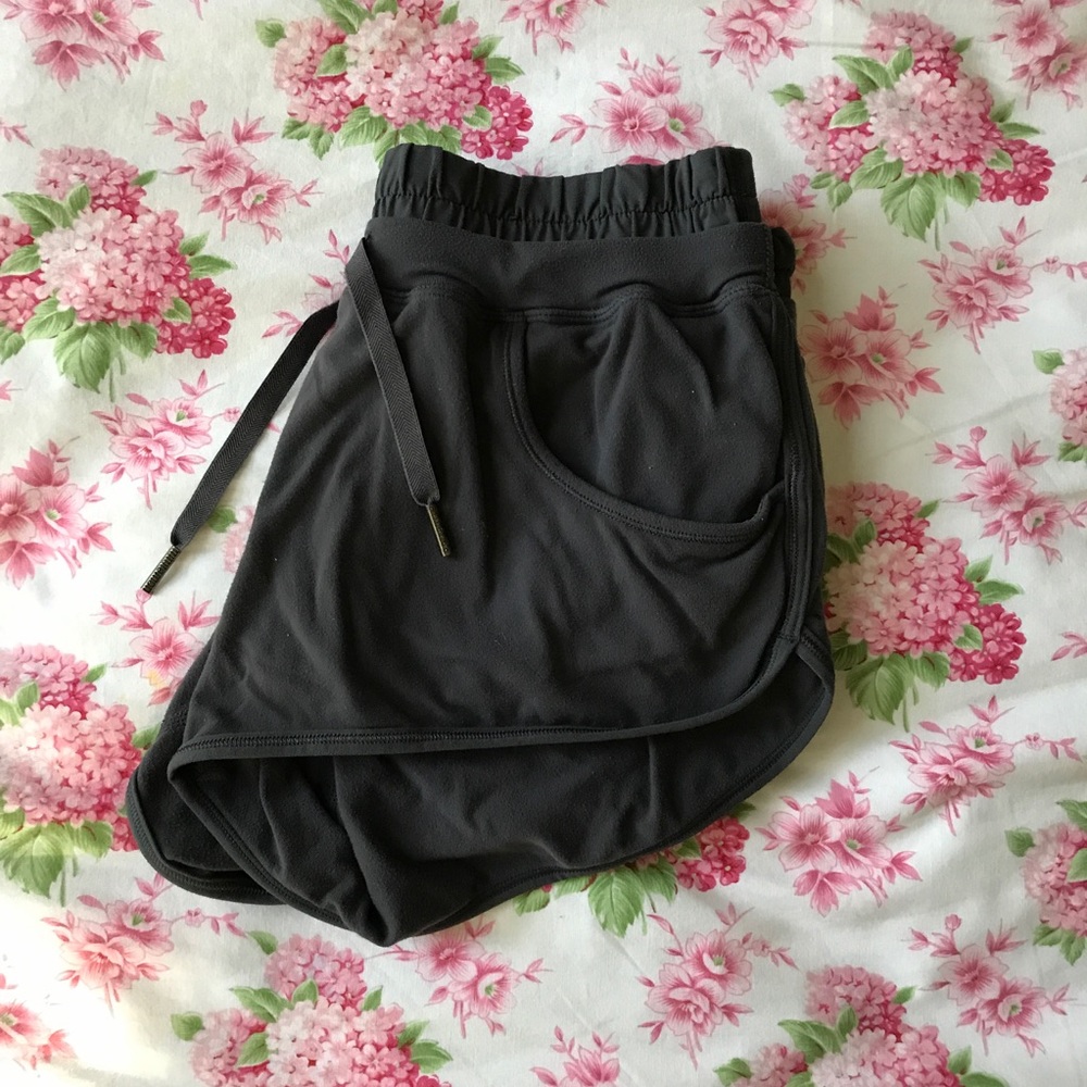 CUTE Lululemon Dark Gray Shorts